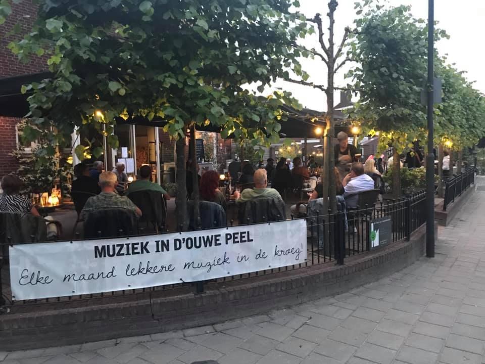 Hotel Restaurant In D'Ouwe Peel Helenaveen Exterior photo